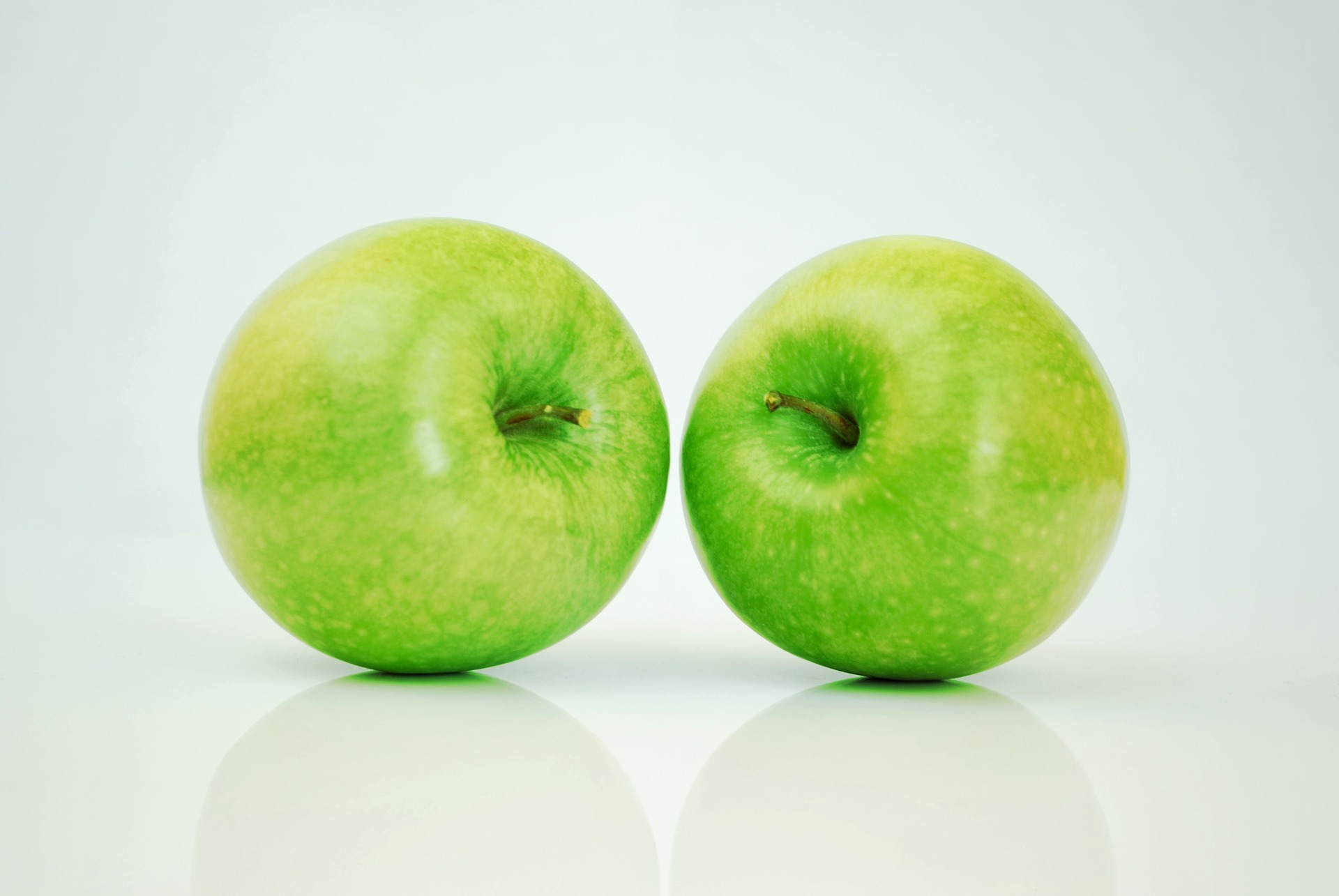 green_apple_04.jpg